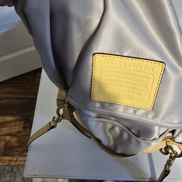 Coach Yellow Hobo Bag1 - Picture 14 of 16